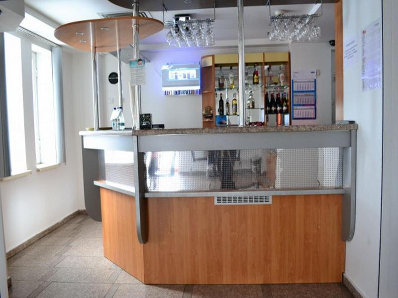 Plus Hotel Craiova Eksteriør billede